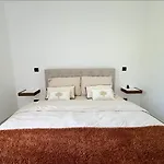 Villa Belle Rive Rdc 3 *